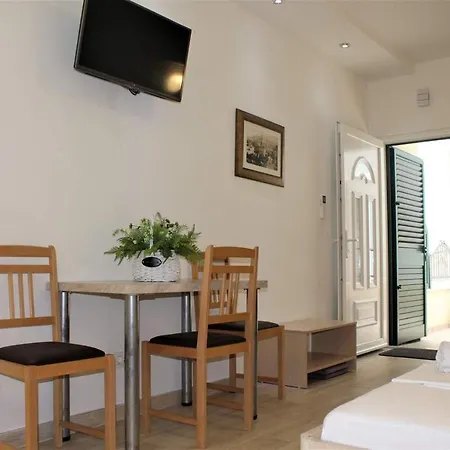 City Center Miro Apartment